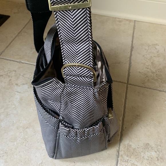 Ju-ju-be hobo Changing bag - Picture 7 of 8